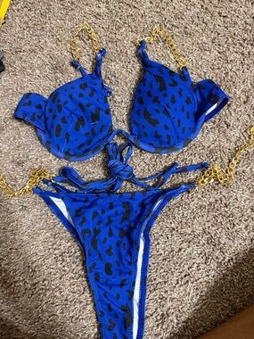 Blue Leopard Print Bikini Set with Gold Chain Accents